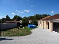 A SAINT JUNIEN PROCHE DU CENTRE VILLE BELLE MAISON DE PLAIN PIED 96 M² HABITABLES SUR UN TERRAIN DE 1502 M² PLAT — photo 3