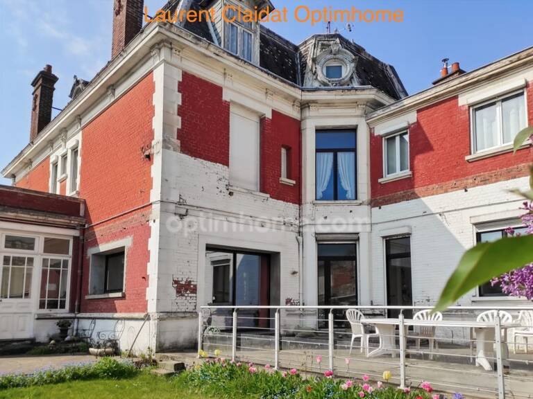 RARE À SAINT-QUENTIN – MAISON DE CARACTÈRE – 6 CHAMBRES – BUREAU INDÉPENDANT – JARDIN – STATIONNEMENT — photo 1