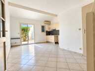 MOUGINS – Parc Saint-Basile – 38 m² Carrez – 2 chambre + mezzani — photo 3