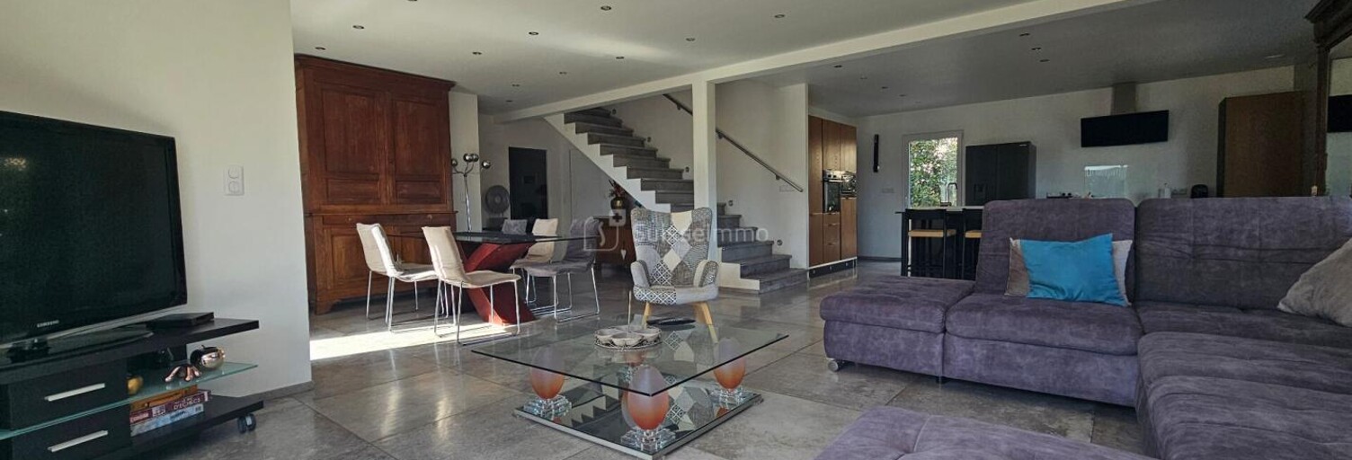 Maison 7 Pièces 195 m² à vendre à Besançon (25000)