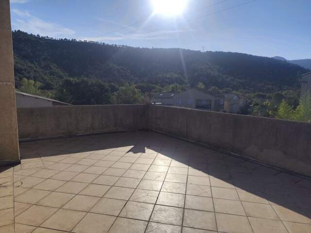 Appartement de 60m2 à louer sur Champtercier — photo du bien