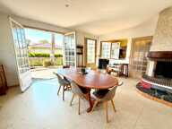 MAISON 158 M², TERRASSE EXPOSEE SUD, TERRAIN CLOS DE 593 M², 4 CHAMBRES, GARAGE, CAVE, POMPE A CHALEUR, PANNEAUX SOLAIRES, CHARPENTE TRADITIONNELLE — photo 2