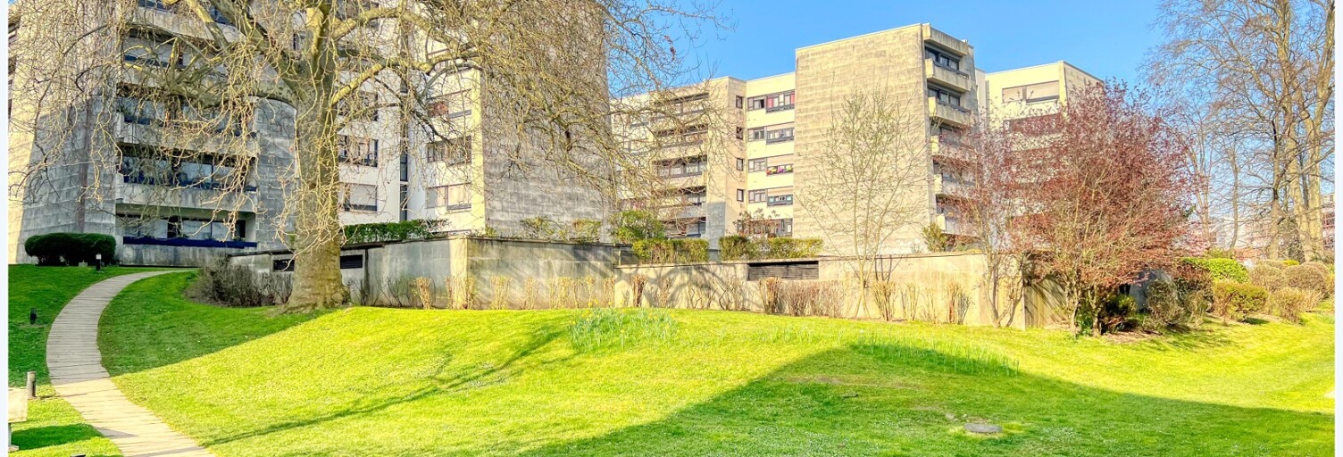 Garage  12 m² à louer à Franconville (95130)