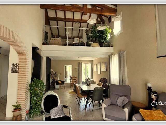 ASTAFFORT : Maison familiale de 166 m² entièrement rénovée — Terrain de 1 013 m² sans vis-à-vis — photo du bien