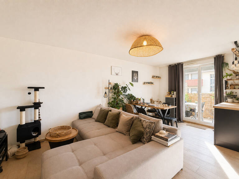 Appartement à vendre 2 pièces VILLE LA GRAND (74),Parking, Gardien, Proximité, Frontière, Gare — photo 1