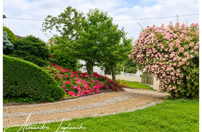 Dpt Tarn et Garonne (82), MONTAUBAN (82) – Quartier St Michel – Maison lumineuse de 175 m² avec jardin, véranda et garage — photo 3