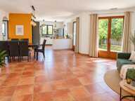 PORTIRAGNES- Villa 4 faces de plain-pied – 5 chambres, piscine et jardin intimiste — photo 4
