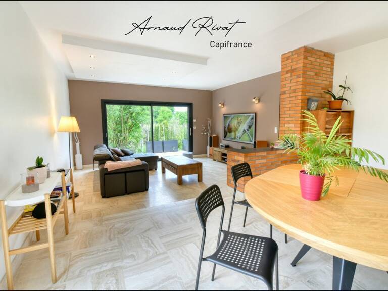 Maison familiale à vendre 8 pièces SAINTE MAURE DE TOURAINE (37) — photo 1