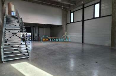 Local industriel  4425 €