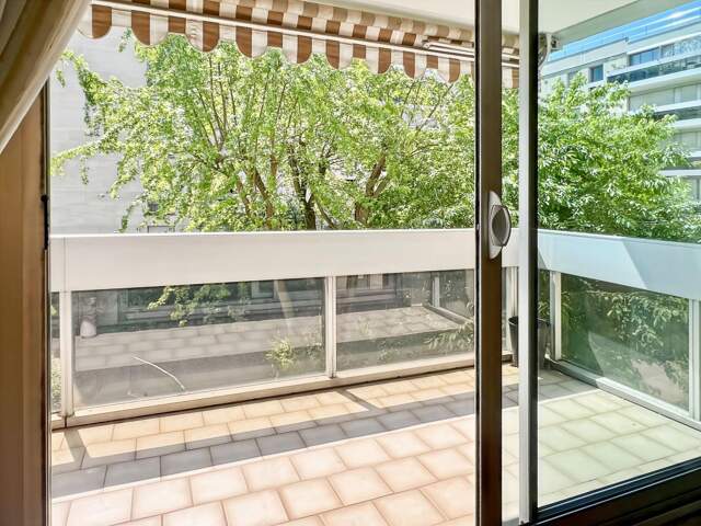 Appartement À Vendre — photo du bien