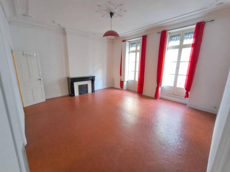 NÎMES – AVENUE GÉNÉRAL PERRIER – APPARTEMENT HAUSSMANNIEN — photo 1