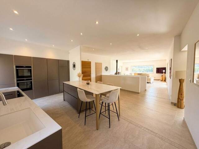 Villa À Vendre — photo du bien