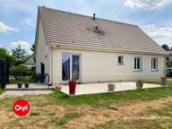 Pavillon RT2012 - séjour (42 m²)  3 chambres  Terrain 812 m² — photo 2