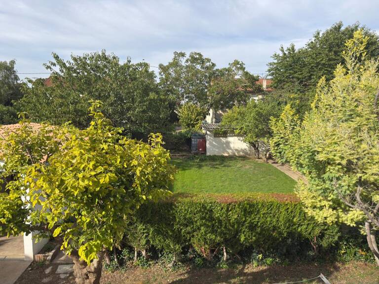 Maison meublée À Louer MIGNE AUXANCES — photo 1