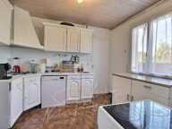 Maison individuelle avec 4 chambres, sous-sol et jardin — photo 4