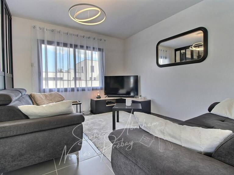 Maison contemporaine BBC , 3 chambres, garage de 48 m², jardin avec piscine — photo 1