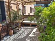 DUPLEX  CLIMATISE T4 TERRASSE  PLEIN CENTRE BRIGNAIS — photo 2
