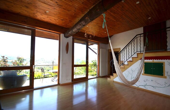 Maison de plus de 290 m2 avec plus de 6 000 m2  de terrain — photo 4