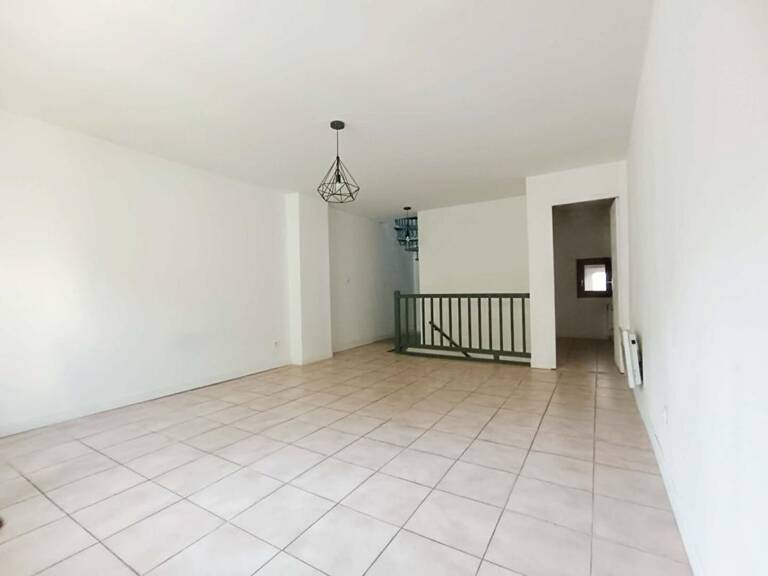 Maison Martigues 3 pièce(s) 90 m2 BIEN SITUEE — photo 1