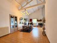 MAISON DE CHARME AVEC DE BEAUX VOLUMES — photo 4