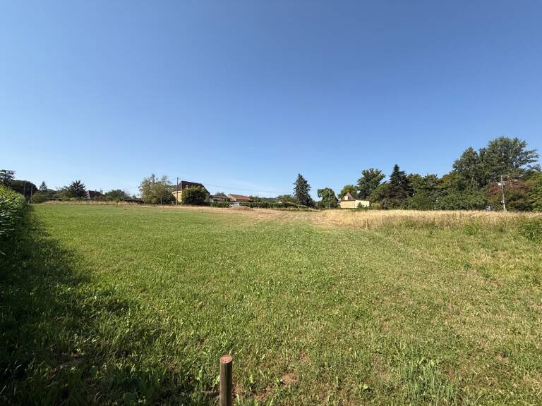 TERRAIN CONSTRUCTIBLE DE 2 779M BORNÉ — photo 1