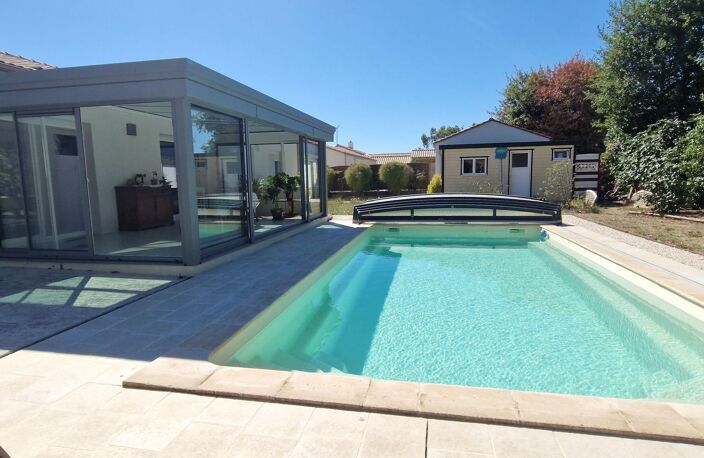 Maison - 110m² - Aubigny-Les Clouzeaux — photo 2
