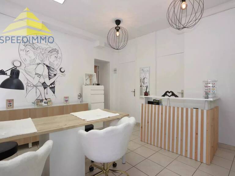 Local Commercial A Louer MANDRES LES ROSES (94) — photo 1