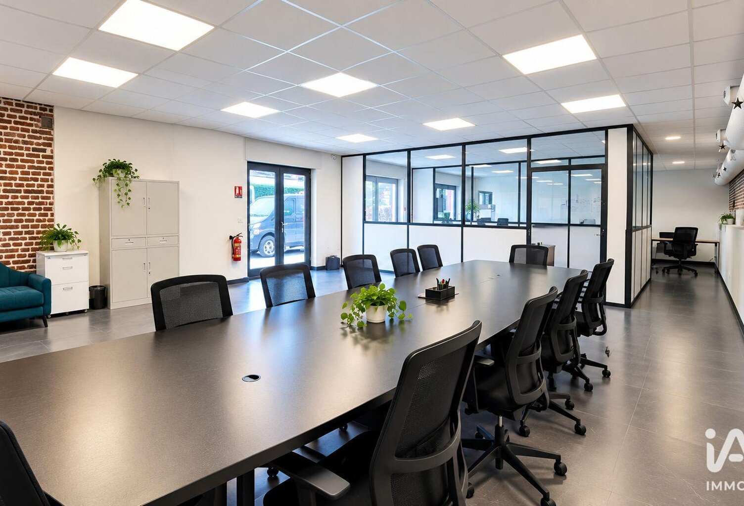 Location Bureaux 210 m&sup2; — photo 1