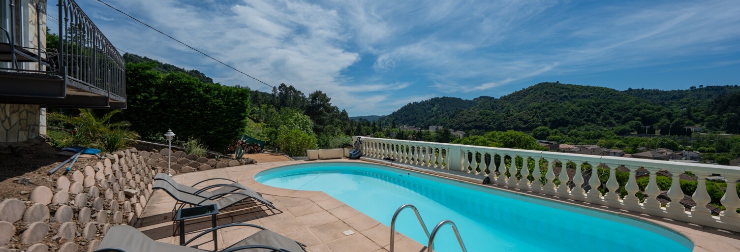 Maison 4 Pièces 143 m² à vendre à Vals-les-Bains (07600)