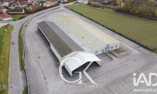 Commerce  3329 m² à vendre à Saint-André-le-Gaz (38490)
