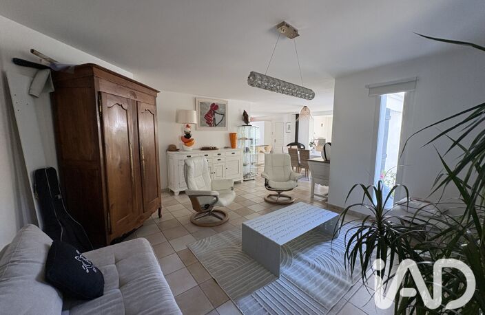 Vente Maison/villa 4 pièces — photo 2