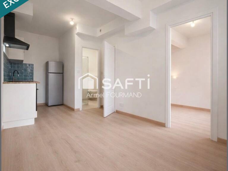 SAINT-GELAIS  T2 entièrement rénové  29 m²  Parking — photo 1