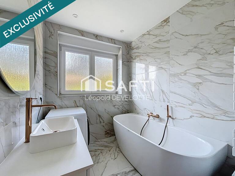 Superbe appartement avec terrasse et stationnement — photo 1