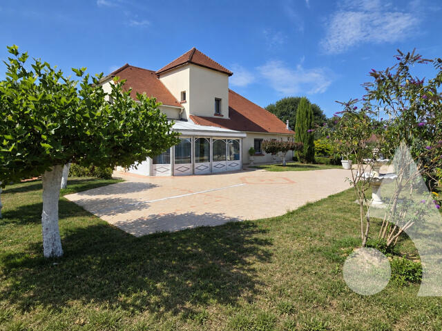 Maison proposé à Les Essards-Taignevaux