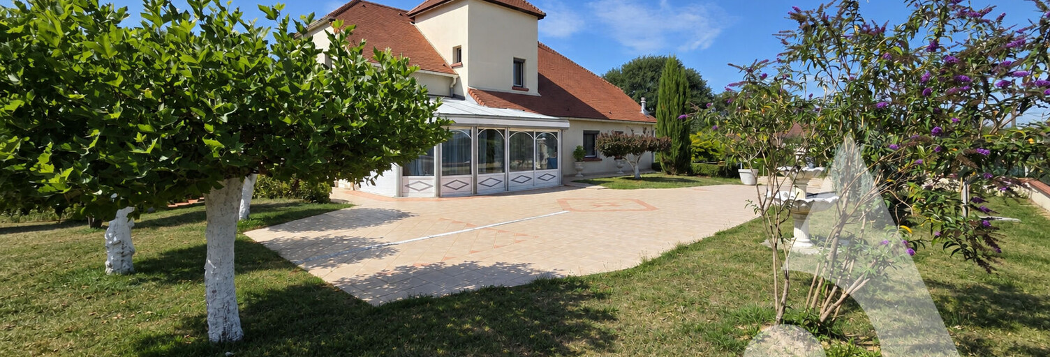 Maison 7 Pièces 245 m² à vendre à Les Essards-Taignevaux (39120)