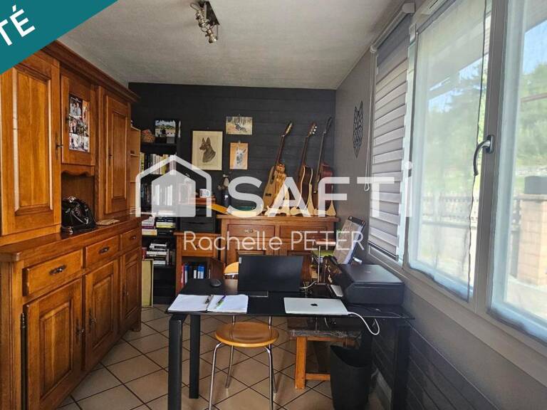 Vue montagne, plain-pied et grand terrain : un beau potentiel à révéler ! — photo 1