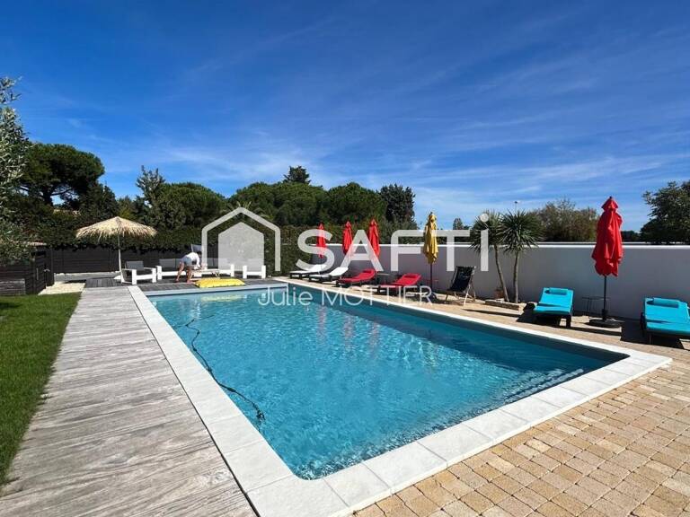 Clos de Charme au calme Séjour traversant vue imprenable Piscine et Jardin — photo 1