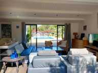 Clos de Charme au calme Séjour traversant vue imprenable Piscine et Jardin — photo 2