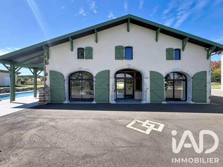 Vente Grange 7 pièces — photo 1
