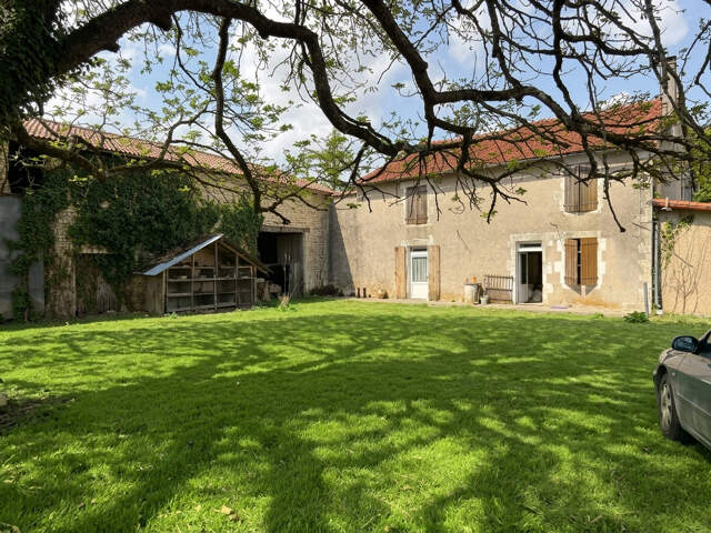 Maison de 170 m2 avec grand jardin — photo du bien