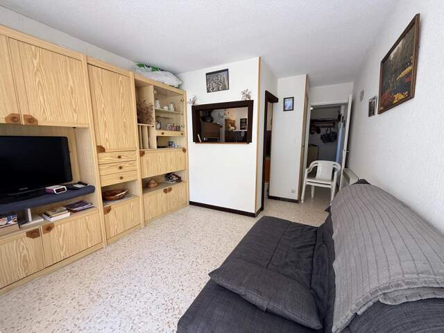 La Grande-Motte, appartement T1 bis, 1er,  27m2 + terrasse 4m2, 1ch, parking — photo du bien