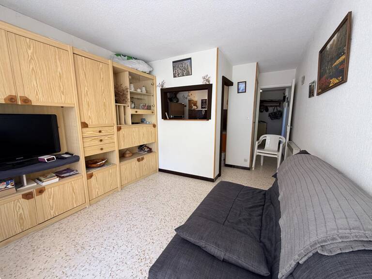 La Grande-Motte, appartement T1 bis, 1er,  27m2 + terrasse 4m2, 1ch, parking — photo 1