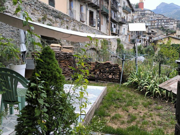 MAISON DE VILLAGE AVEC JARDIN - TENDE — photo 1
