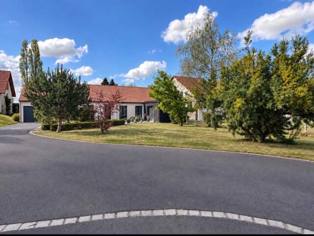 PAVILLON DE PLAIN PIED 5 CHAMBRES — photo du bien