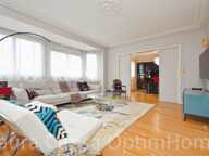 BOURG LA REINE - 6P - 141,18 M² - PROCHE CENTRE VILLE - DERNIER ETAGE - TERRASSE 130 M² ENV. - CAVE - PARKING — photo 2