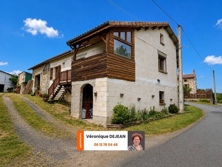   Maison à vendre à Manglieu – 162 m² habitables avec granges, 5 chambres, terrain et vue dégagée sur la nature — photo 1