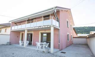 Maison 7 Pièces 240 m² à louer à Beauvoir-de-Marc (38440)