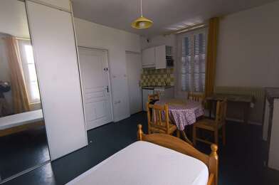 Appartement 1 pièces 425 €