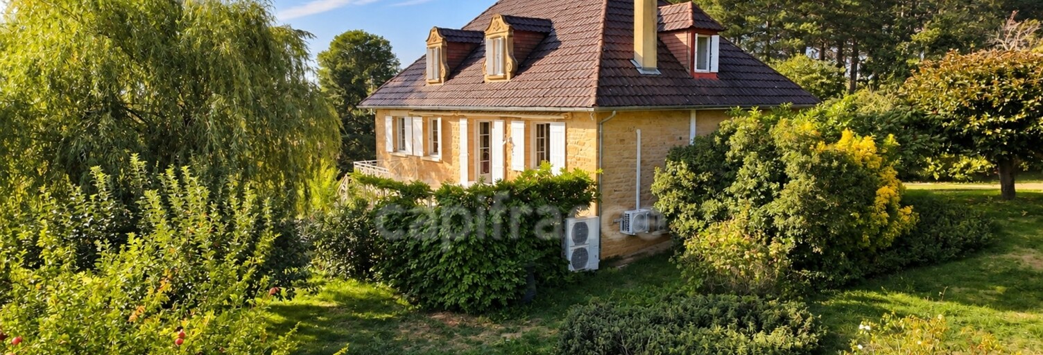 Maison 7 Pièces 148 m² à vendre à Saint-Martial-de-Nabirat (24250)