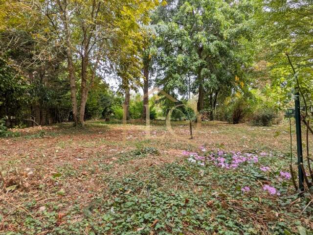 Terrain à vendre de 640m²  MAINTENON (28) - 65 000 € — photo du bien